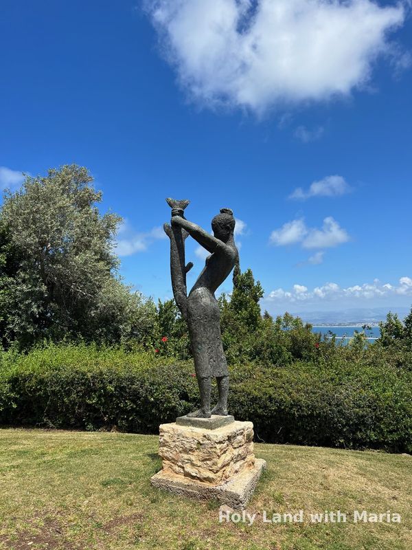Bronze sculpture by Ursula Malbin overlooking Haifa Bay